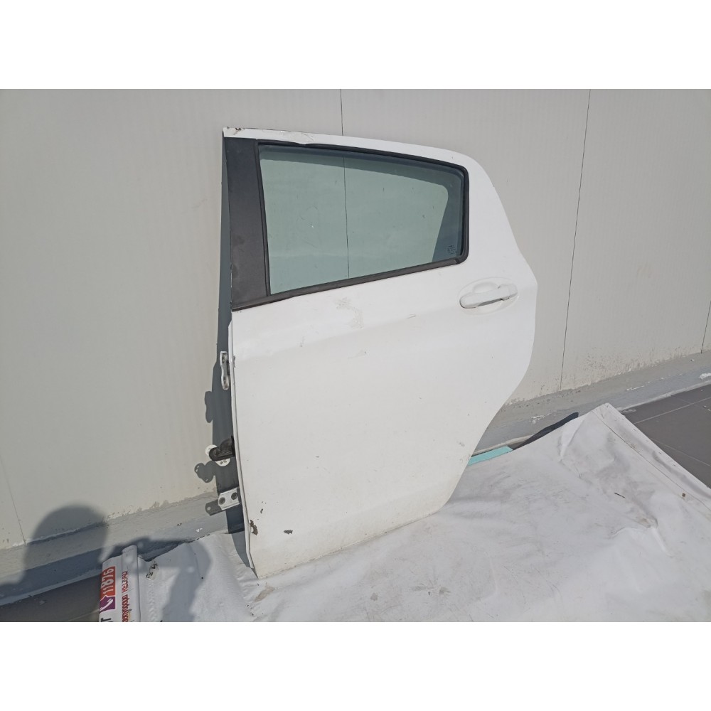 Πόρτα πίσω αριστερή οδηγού από Toyota Yaris Comfort 2020