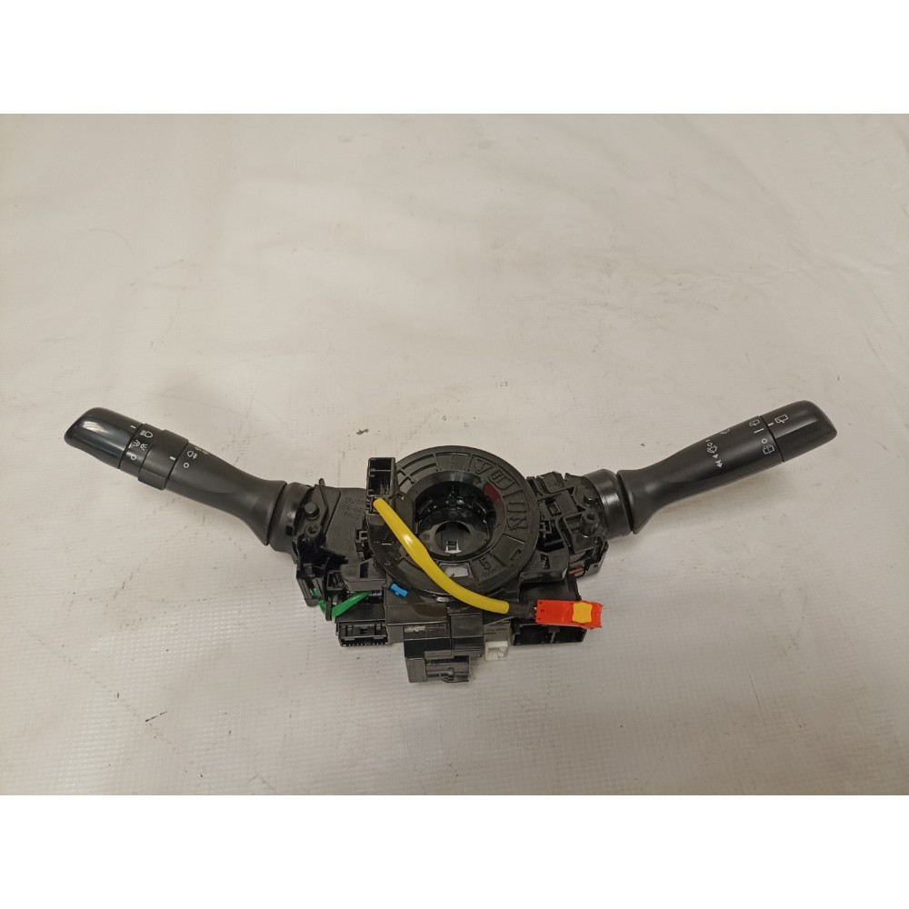 Φλασιέρα & Αισθητήρας γωνίας τιμονιού από Toyota Yaris