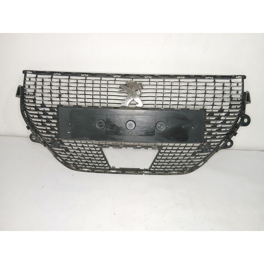 Μάσκα Γρίλια Προφυλακτήρα από Peugeot 208 Allure 2021