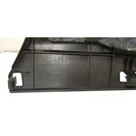 Κάτω δεξί κάλυμμα του ταμπλό από Toyota Yaris