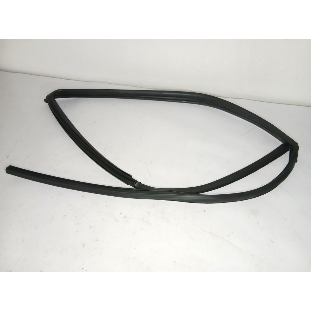 Λάστιχο Οδηγός Τζαμιού Εμπρός Αριστερό από Toyota Yaris Hybrid Y20 Club 2019