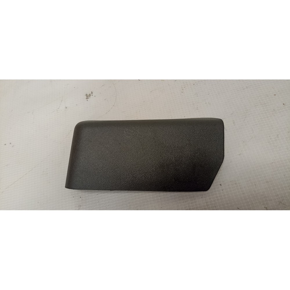 Πλαστικό Κάλυμμα μεσαίας κολόνας από Mitsubishi Space Star