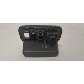 Κονσόλα με διακόπτες θέρμανσης Θέσεων και θήκη από Mitsubishi Space Star