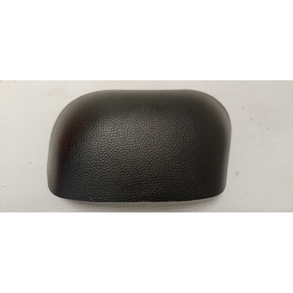 Κάλυμμα δεξιάς πλευράς πορτμπαγκάζ from HYUNDAI i10