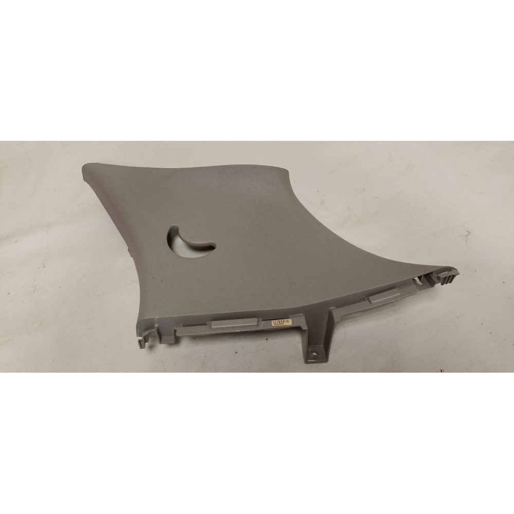 Επένδυση δεξιάς πίσω κολώνας από Hyundai i10