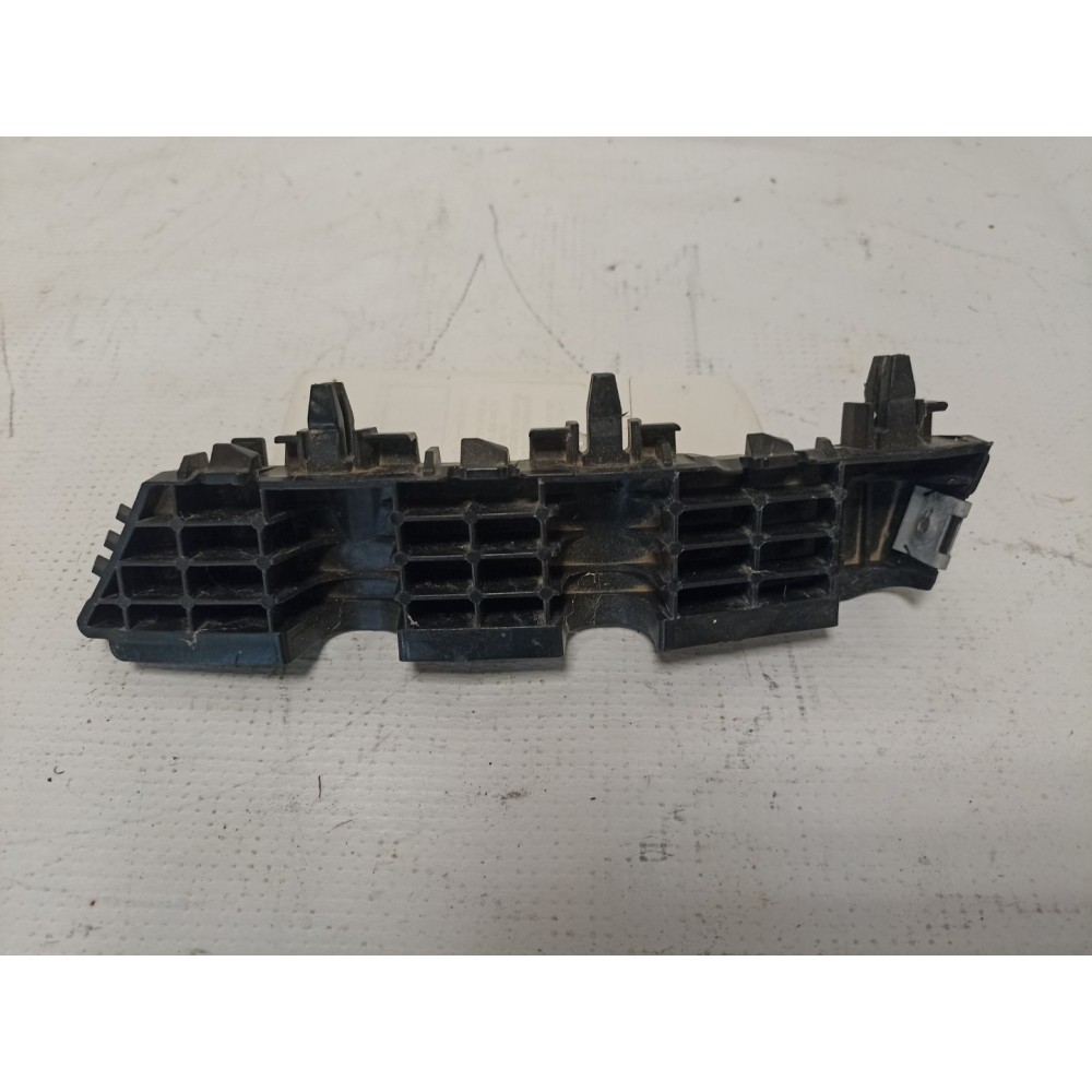 Βάση προφυλακτήρα μπροστά από Hyundai i10 2019