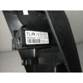 Κάλυμμα Πίσω Κονσόλας με Θύρες USB από Peugeot 208 Allure 2021