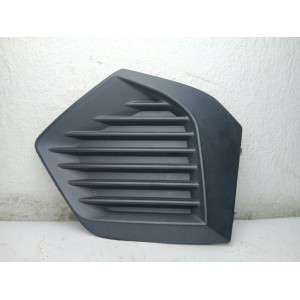 Front Right Fog Light Grille from Peugeot 2008 Active 2021