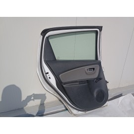 Πόρτα πίσω αριστερή οδηγού από Toyota Yaris Comfort 2020