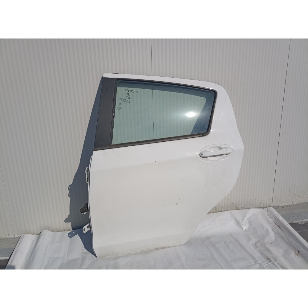 Πόρτα πίσω αριστερή οδηγού από Toyota Yaris Comfort 2020