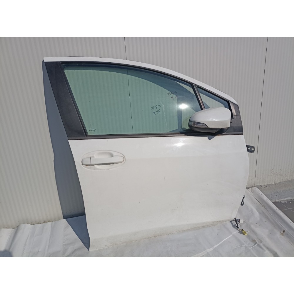 Πόρτα μπροστινή δεξιά συνοδηγού από Toyota Yaris Comfort 2020